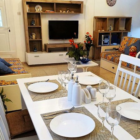 Easystay Two Bedroom Apartment Larnaca Esterno foto