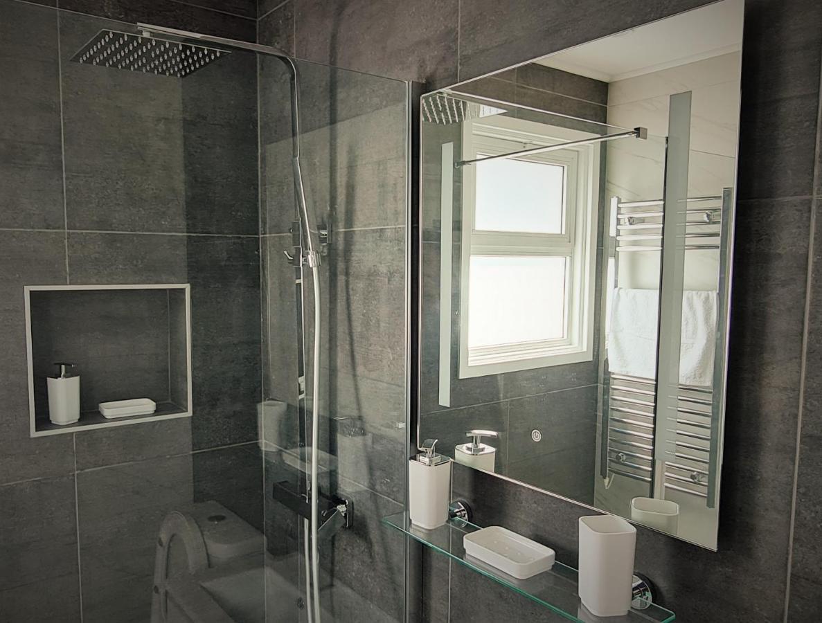 Easystay Two Bedroom Apartment Larnaca Esterno foto