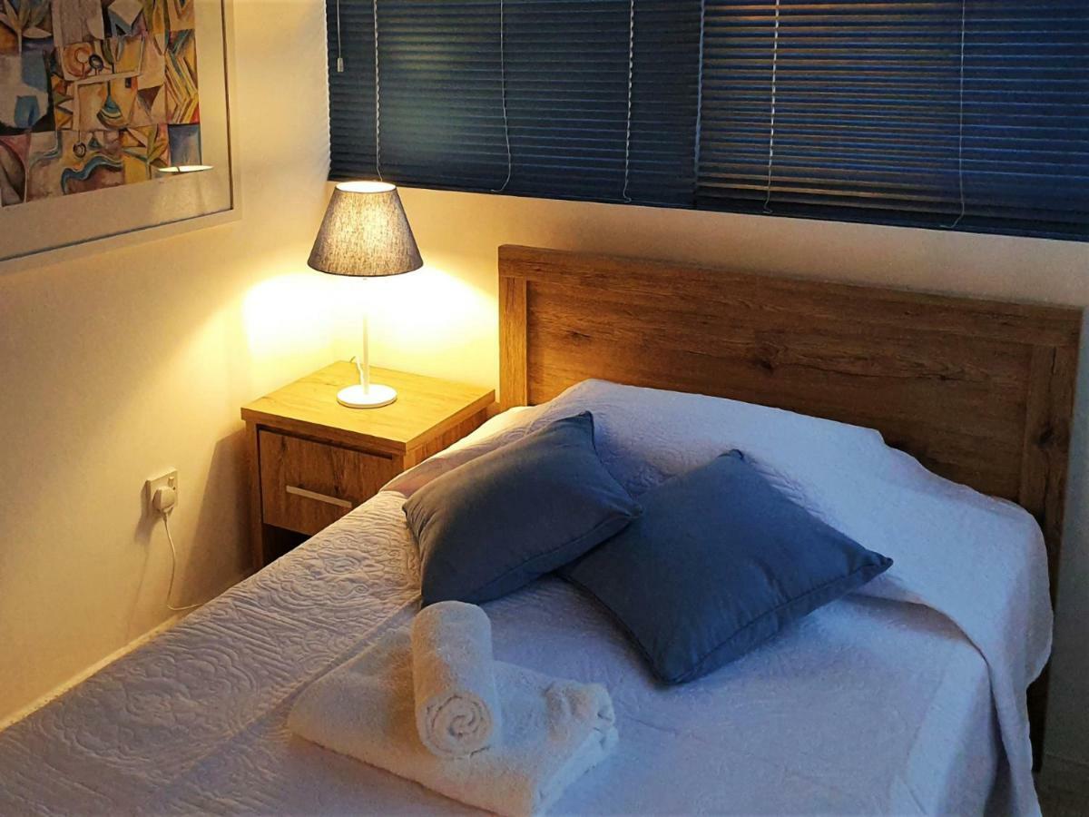 Easystay Two Bedroom Apartment Larnaca Esterno foto