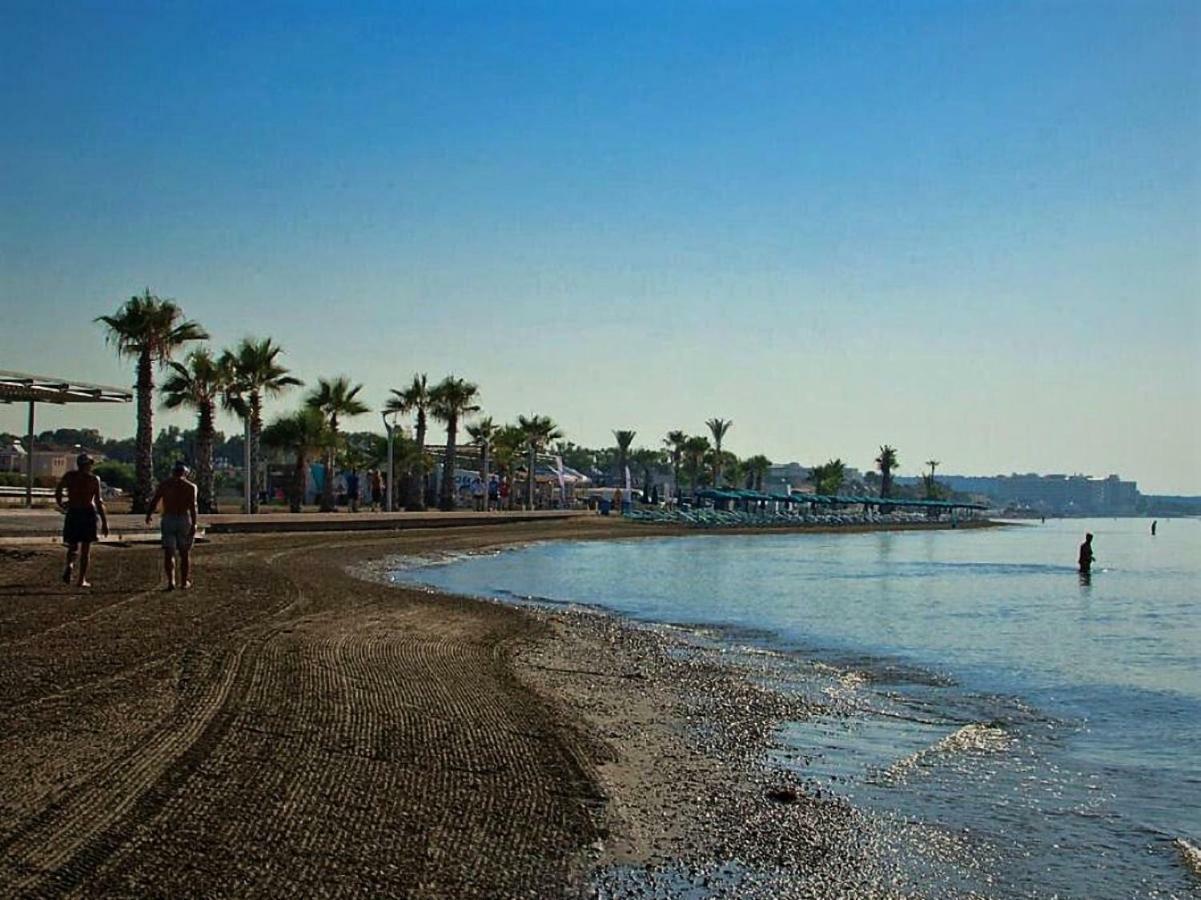 Easystay Two Bedroom Apartment Larnaca Esterno foto