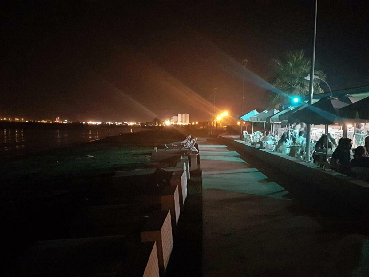 Easystay Two Bedroom Apartment Larnaca Esterno foto